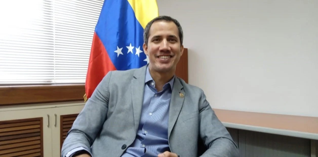 Clarín: Guaidó aseguró que Nicolás Maduro ha creado una economía clandestina y mafias en Venezuela