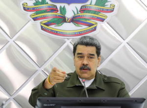 Maduro ni echándose un paseíto descubre la crisis hospitalaria en Venezuela: más promesas en vano