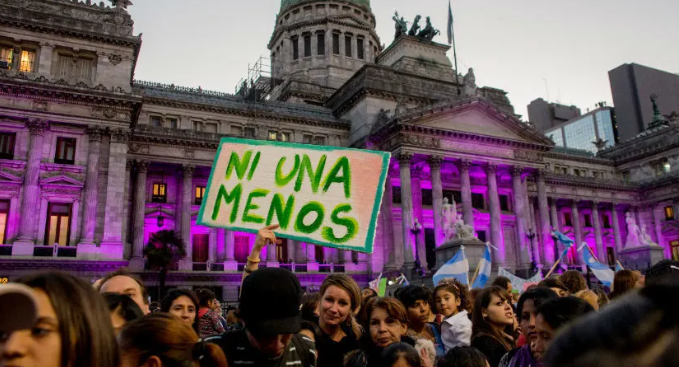“Falta mucho aún”: El lamento de familiares de víctimas por femicidio en Argentina