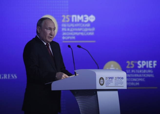 Putin intentó desafiar los rumores sobre su salud… pero todo salió peor de lo esperado