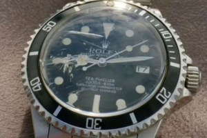 Guardia de seguridad encontró un reloj Rolex de 50 mil dólares y se hizo VIRAL