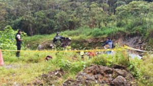 Maniatado y baleado: Encuentran cadáver de venezolano en las orillas de un río de Ecuador