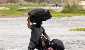 La migración venezolana es un torrente de gente que ahora fluye por nuevas rutas