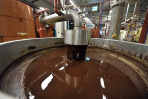 Fábrica de chocolate escondía en una habitación secreta lo inimaginable