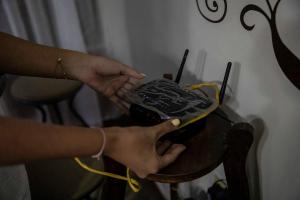 Cantv colapsa y los venezolanos pierden la paciencia ante frecuentes caídas de Internet