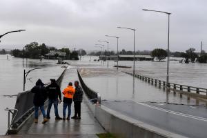 Australia declara desastre natural en zonas de Sídney afectadas por las inundaciones