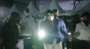 ¡Dosis de patria! Alcalde chavista se quedó sin luz durante evento político en Barquisimeto (Video)