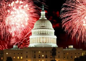 EEUU celebra un año más de su Independencia con nuevos desafíos económicos (Video)