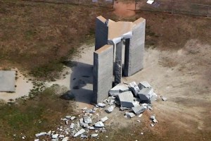 Monumento de piedra “satánico” de Georgia fue parcialmente destruido en un ataque con bombas (VIDEO)