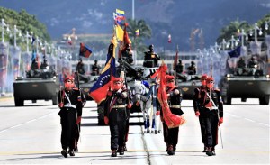 La jugada de Maduro en la cúpula militar: ratificó a Padrino López y frenó el ascenso de una promoción cercana a Diosdado Cabello