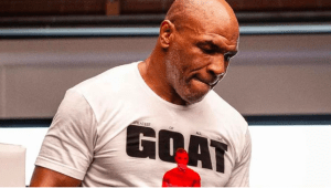 Preocupación por la salud de Mike Tyson: se viralizó un video en el que se moviliza con bastón