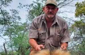 Riaan Naude cazador de leones, jirafas y elefantes fue asesinado a tiros en Sudáfrica