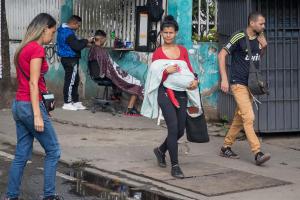Venezuela, con la tasa de embarazos en adolescentes más alta de Suramérica (Fotos)