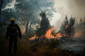 “Bombero pirómano” que provocaba incendios en Francia confesó por qué lo hizo