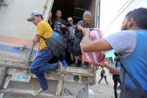 Honduras decreta exoneración del pago de multas administrativas a los migrantes irregulares
