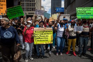 Universidades inician paro de 48 horas en Venezuela en busca de salarios “dignos” (Video)