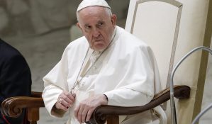 El papa Francisco asegura que la Tierra “nos ruega que detengamos su destrucción”