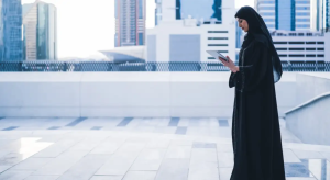 Arabia Saudita condenó a 45 años de cárcel a una mujer por usar las redes sociales