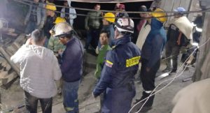Rescatan con vida a los nueve trabajadores atrapados en una mina de Colombia (VIDEO)