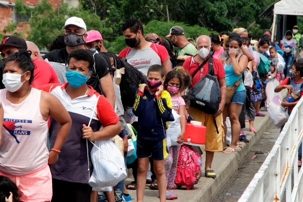 La ONU eleva a 6,8 millones los migrantes y refugiados venezolanos en todo el mundo