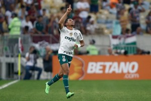 Atención con el Puskás: futbolista marcó un acrobático gol en el Maracaná que le da la vuelta al mundo (VIDEO)