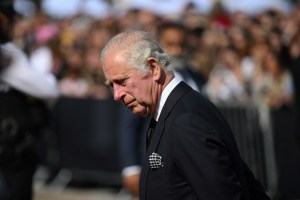 El rey Carlos III planea reducir la monarquía a solo siete miembros clave