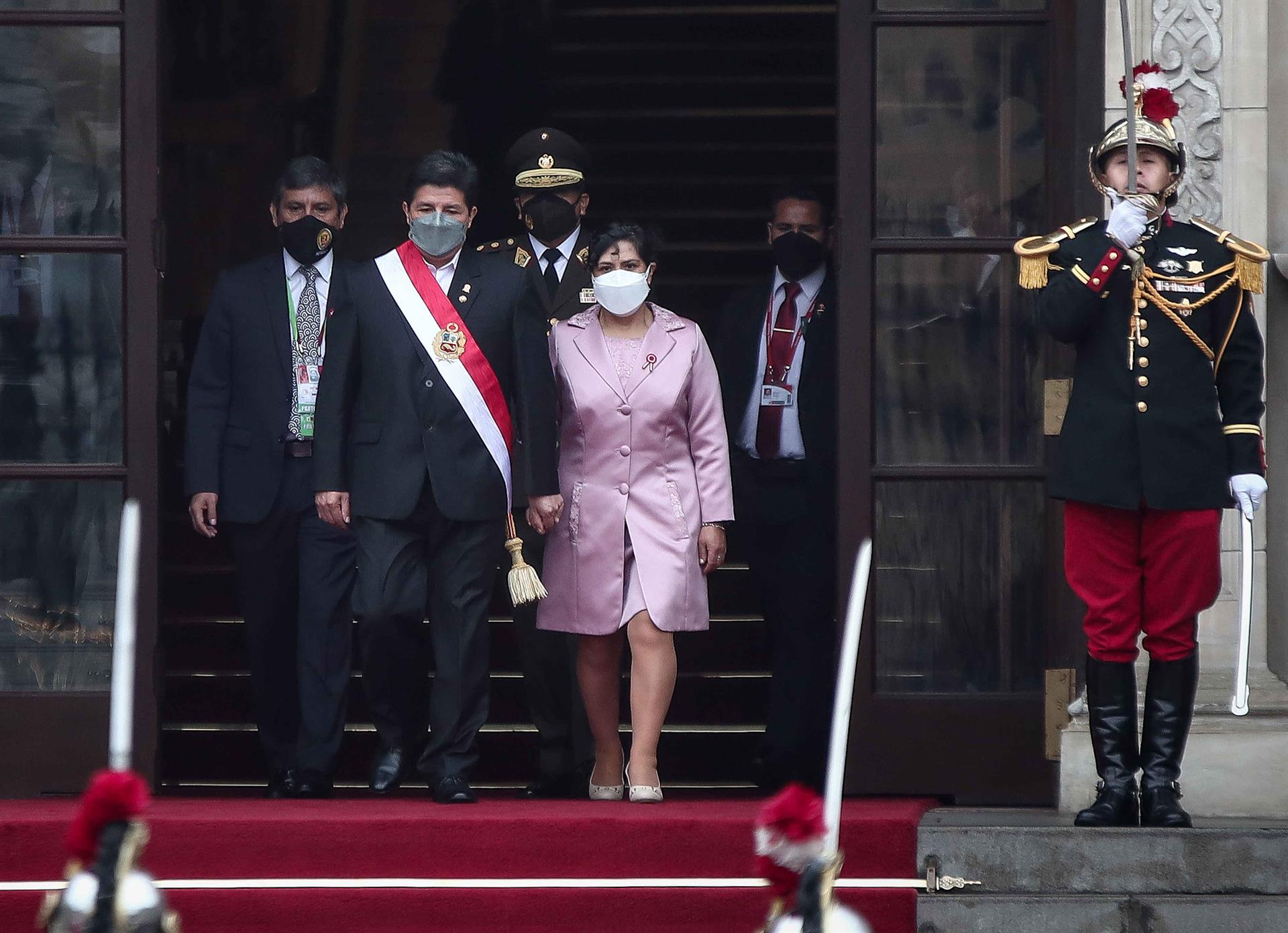 Tras pedido de la primera dama Lilia Paredes, reprograman audiencia sobre su impedimento de salida de Perú