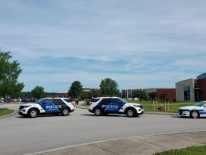 Pánico en secundaria de Carolina del Norte: Estudiante murió tras recibir varias puñaladas de un atacante