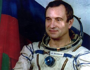 Muere Valeri Poliakov, el cosmonauta con el récord de permanencia en el espacio