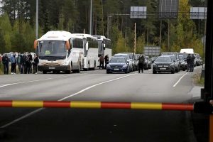Rusia se queda sin salida a la UE: Finlandia cierra sus fronteras a los turistas rusos