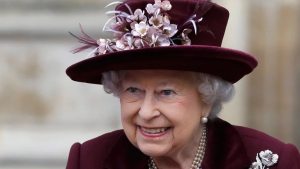 La imagen que conmueve a los británicos: apareció silueta de la reina Isabel II en el cielo minutos después de su muerte