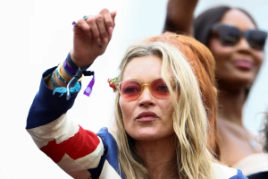 Kate Moss reveló cómo intenta recuperar su cuerpo afectado por las fiestas y las adicciones