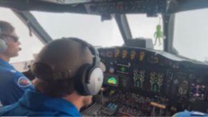 En las entrañas de Ian: Las IMÁGENES de un piloto al interior de “la peor tormenta en 100 años”