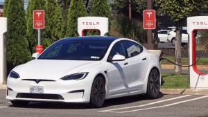 La razón por la que Tesla debe retirar más de un millón de vehículos en EEUU