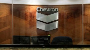 Chevron applies for Venezuela license renewal, proposes wider business