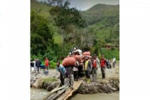 Sectores de Mérida, incomunicados tras las fuertes lluvias: movilizarse es todo un desafío (FOTO)