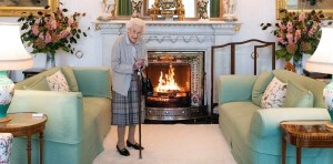 El ejemplo de la reina Isabel II: la fórmula de la longevidad para llegar con buena salud casi a los 100 años