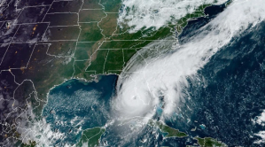El huracán Ian ya genera niveles récord de agua en Florida debido a la marejada ciclónica