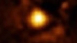 El telescopio James Webb tomó su primera FOTO directa de un exoplaneta