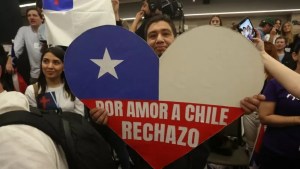 Las claves para entender el rechazo a la nueva Constitución de Chile cuando su aprobación era casi inminente