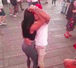 Viral: filtran video de Yoaibimar “La Marginal” bailando salsa baúl en pleno centro de Nueva York