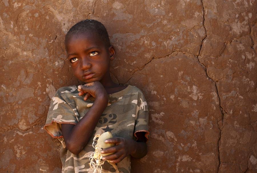 Alta eficacia de la vacuna antimalaria de Oxford en los ensayos con niños africanos