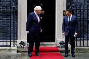Zelenski confía en “relaciones cercanas” con nuevo líder británico