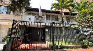 Consulado de Venezuela en Medellín debe una millonada en arrendamiento