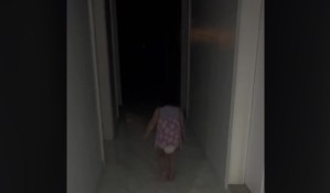 VIDEO: Quedó captado el aterrador momento en que una niña habla con un fantasma