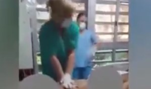Escándalo en hospital de Argentina: se reían a carcajadas mientras intentaban reanimar a un paciente muerto (VIDEO)