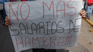 Salarios de hambre: 56% de los trabajadores venezolanos no gana más de 100 dólares mensuales