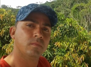Drama en Colombia: sicarios acribillaron a balazos a líder campesino en frente de su familia