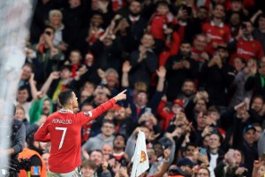 Cristiano Ronaldo recuperó la sonrisa en victoria del Manchester United ante Sheriff