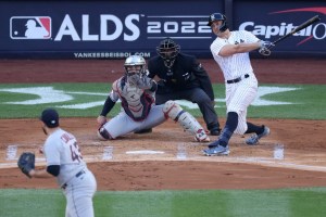 Con jonrones de Stanton y Judge, Yankees avanzaron a la Serie de Campeonato